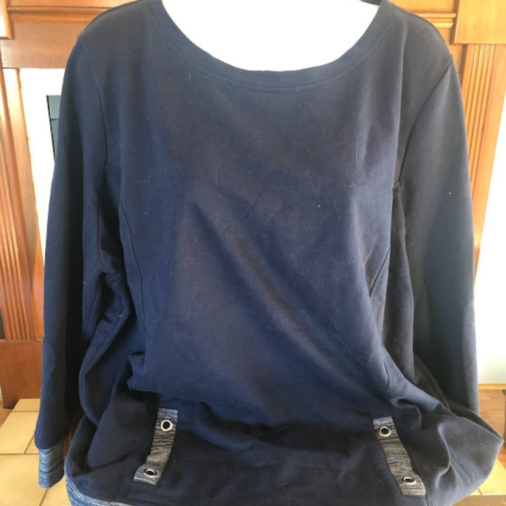 Kim Rogers Navy Blue Tunic with a front kangaroo pocket - size XL